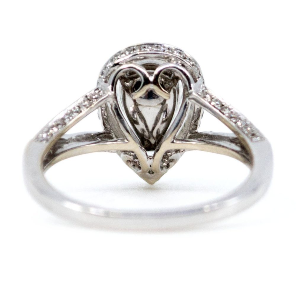Pear Shaped Brilliant Cut Diamond Ring