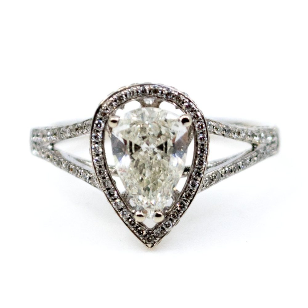 Pear Shaped Brilliant Cut Diamond Ring