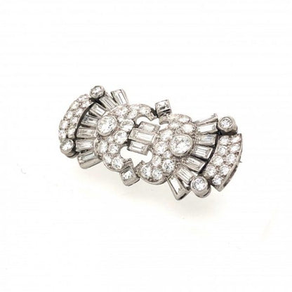 Art Deco Baguette and Brilliant Diamond Brooch in Platinum, 4.30 carat total