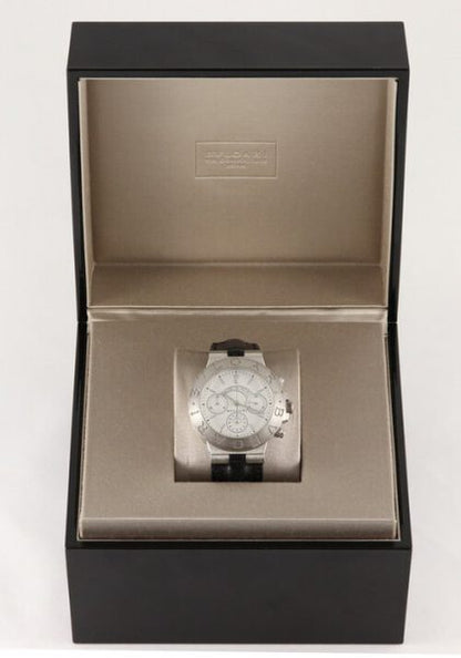 Bvlgari Diagono 18ct White Gold 40mm Automatic Chronograph Watch; white dial, on a black leather strap with white gold fold-over clasp, comes with Bulgari box