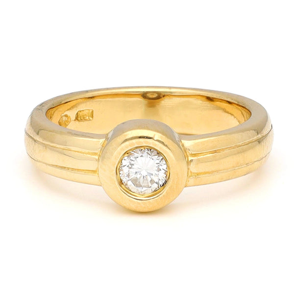 Vintage Single Stone Diamond Solitaire Punto Luce Engagement Ring in 18ct Yellow Gold