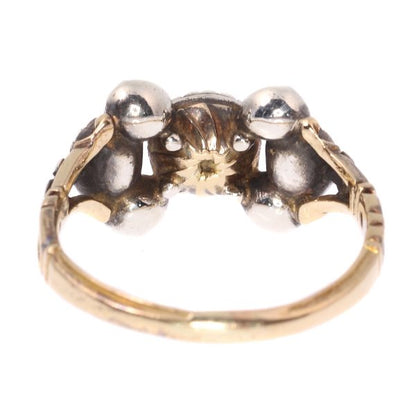 Antique Baroque Diamond Ring in 18ct Yellow Gold