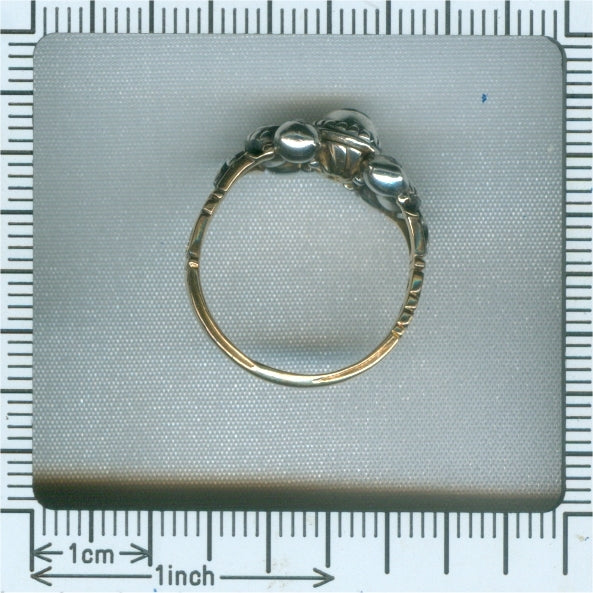 Antique Baroque Diamond Ring in 18ct Yellow Gold