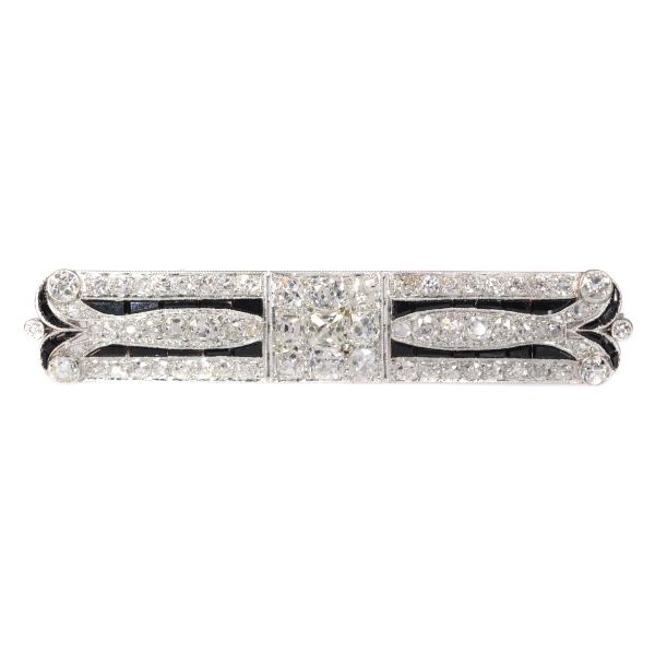 Art Deco Old Cut Diamond and Onyx Bar Brooch, 7.30 carats, Platinum