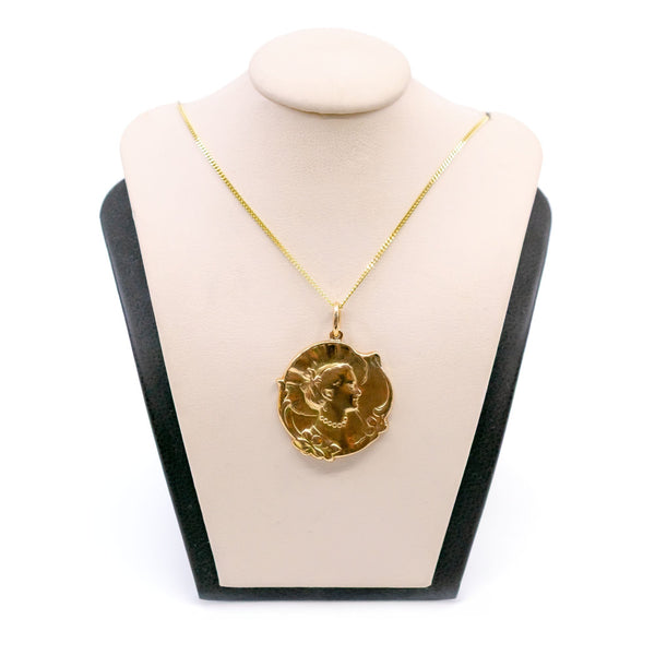 14ct Cameo Pendant