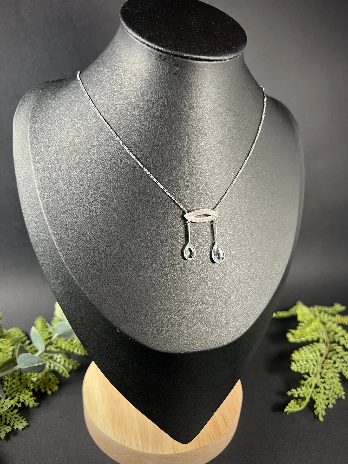 Antique Platinum, Edwardian Aquamarine & Diamond Lavalier Pendant Necklace