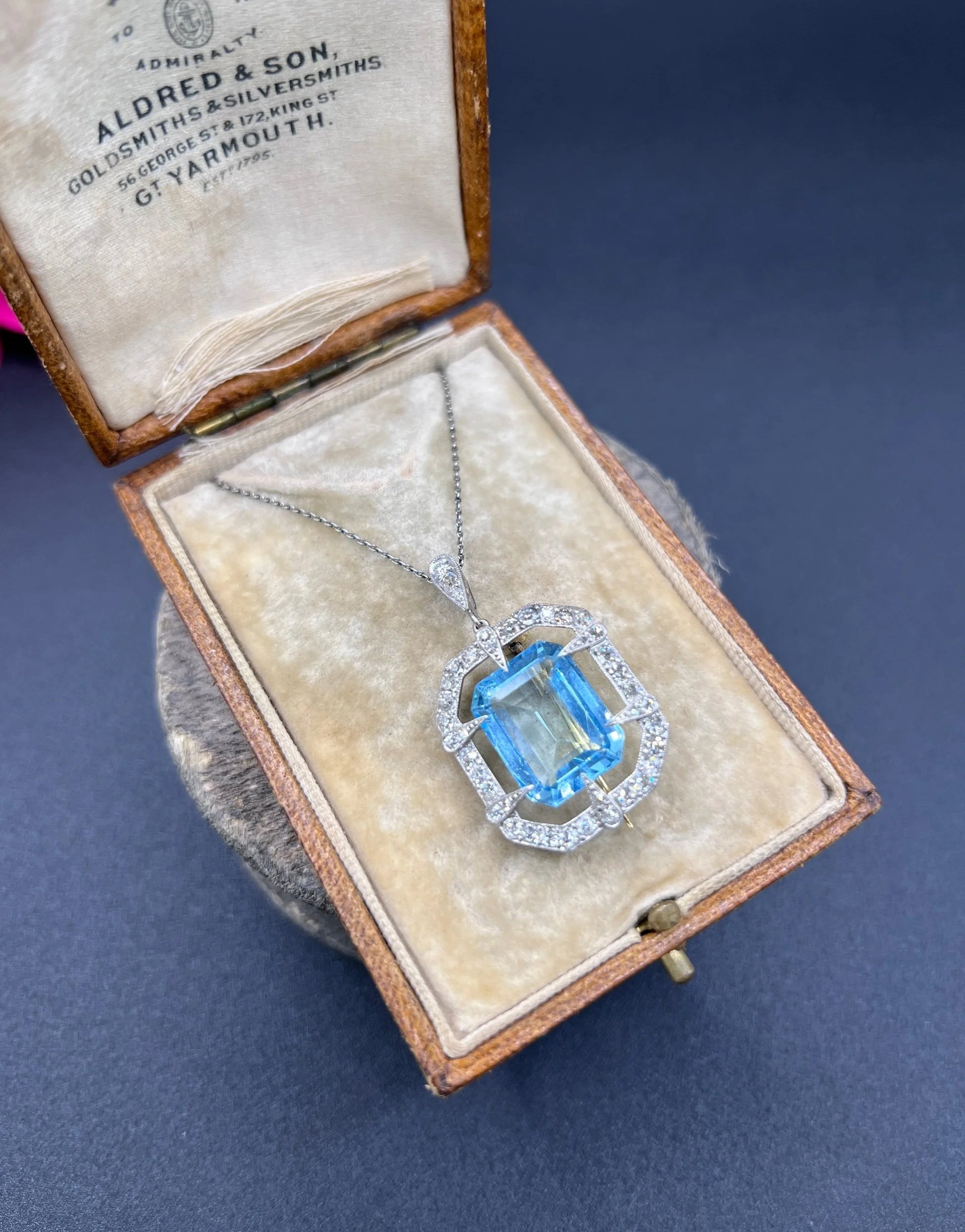 French Edwardian 18 Carat Gold, Platinum, Aquamarine and Diamond Pendant Necklace
