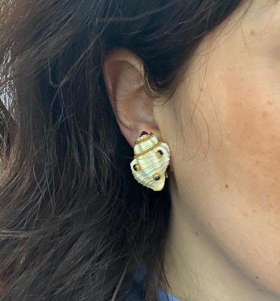 Shell earrings