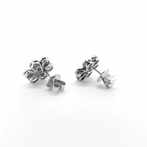 Diamond Daisy Flower Cluster Stud Earrings in 18ct White Gold, 1.50 carats