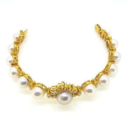 South Sea Pearl and Diamond Bracelet in 18ct Yellow Gold