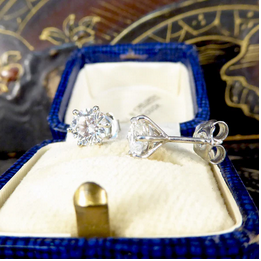 2.02ct Diamond Stud Earrings in Platinum