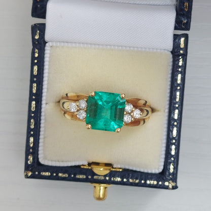 2.5ct Colombian Emerald and Diamond Dress Ring
