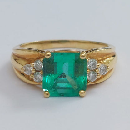 2.5ct Colombian Emerald and Diamond Dress Ring