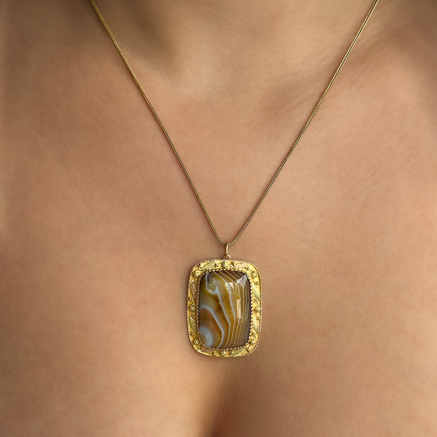 Victorian Antique Banded Agate and Gold Pendant with Chain