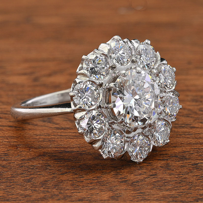 Late Art Deco Certified D VS 1.35ct Diamond Daisy Cluster Engagement Ring in Platinum, 3.19 carat total
