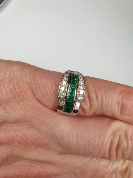 Vintage 1940s Emerald and Diamond Asymmetric Geometric Band Ring