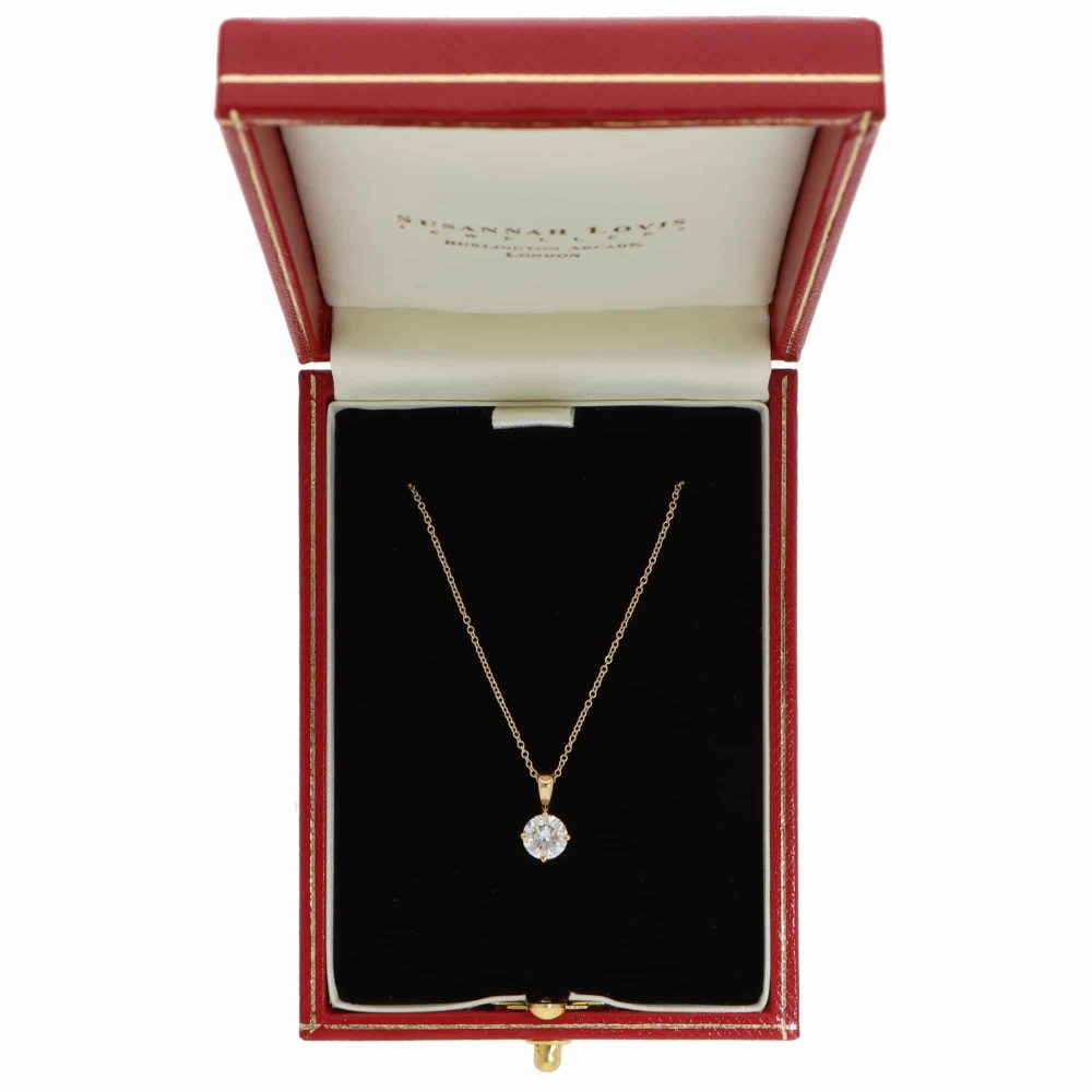 Contemporary GIA Certified Diamond Solitaire Necklace In 18 Carat Yellow Gold