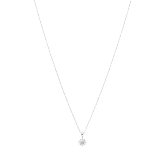 Diamond solitaire pendant necklace in white gold.