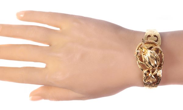 Antique Victorian 18ct Gold Tulip Bangle