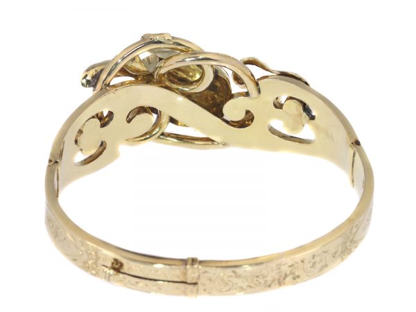 Antique Victorian 18ct Gold Tulip Bangle