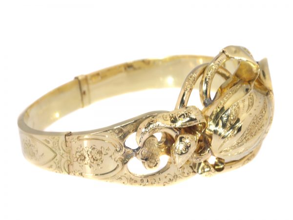 Antique Victorian 18ct Gold Tulip Bangle
