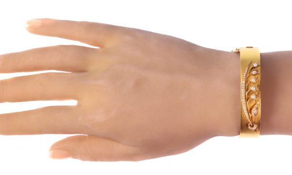 Antique Victorian Lily of the Valley 18ct Yellow Gold Bangle