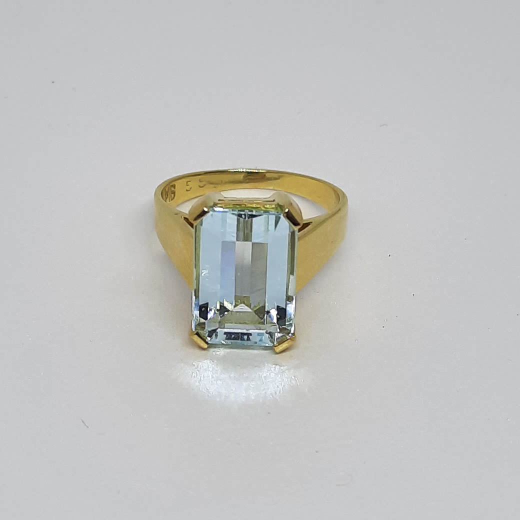 Vintage Single Stone Aquamarine Ring, 4.50 carats