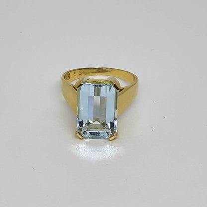 Vintage Single Stone Aquamarine Ring, 4.50 carats