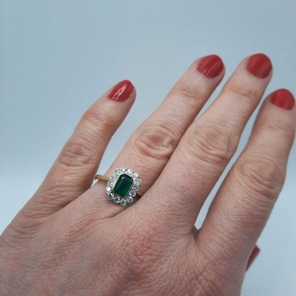 0.92ct Emerald-Cut Emerald and Diamond Cluster Ring in 18ct Gold