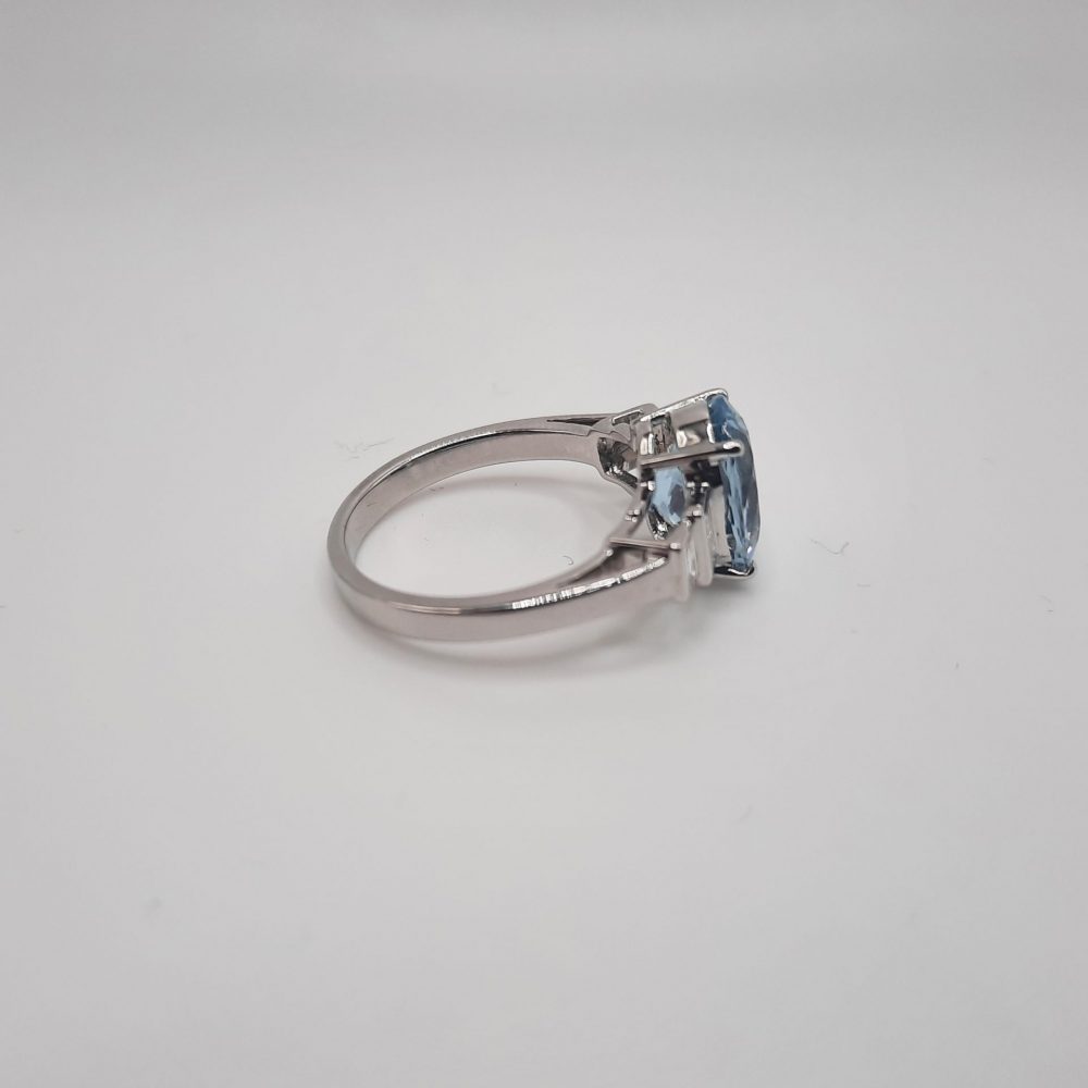 2.61ct Oval Cut Aquamarine and Diamond Dress Ring