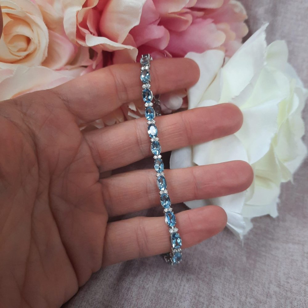 7.96ct Aquamarine and Diamond Line Bracelet