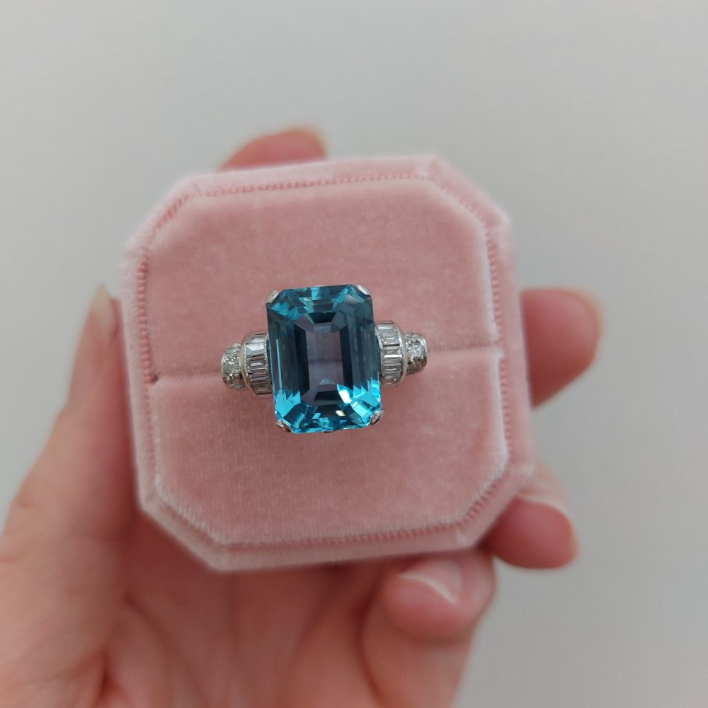 Art Deco Antique 10ct Aquamarine and Diamond Ring