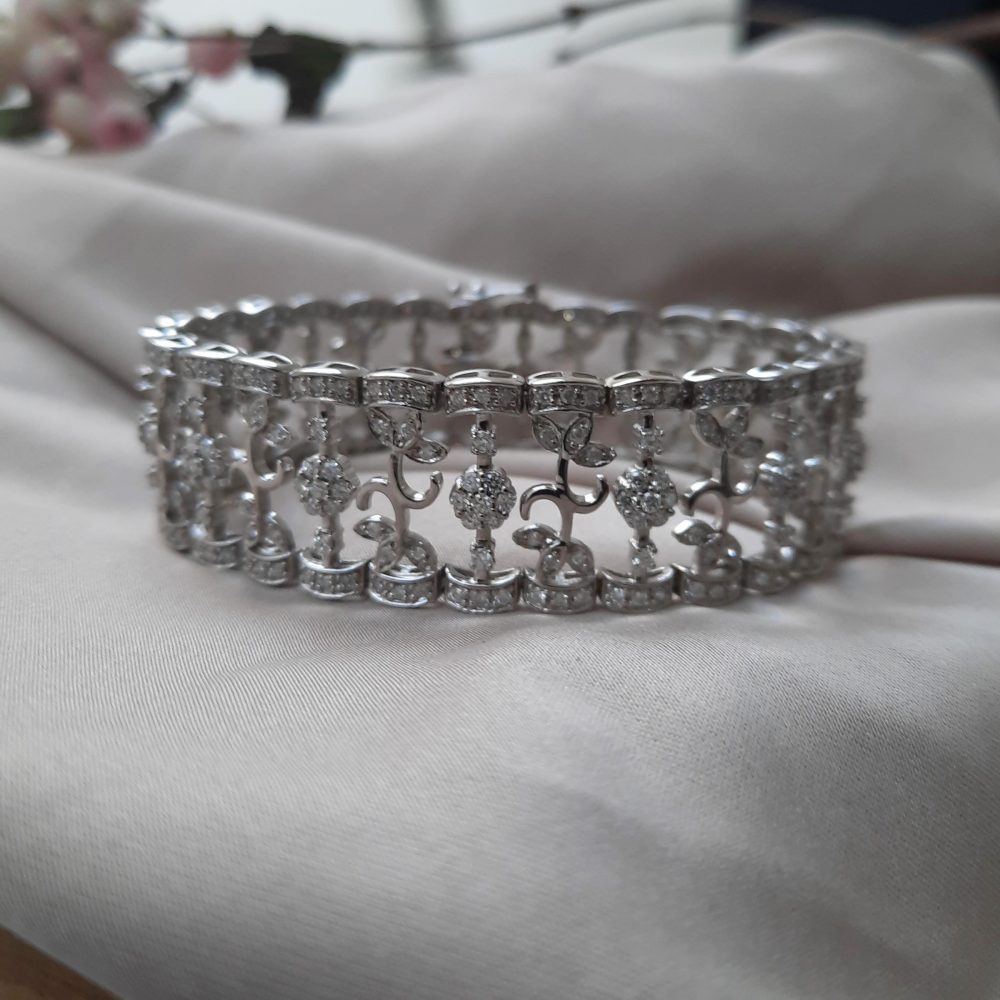 6ct Diamond Floral Bracelet