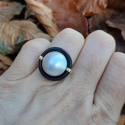 Vintage Retro Pearl and Onyx Cocktail Ring