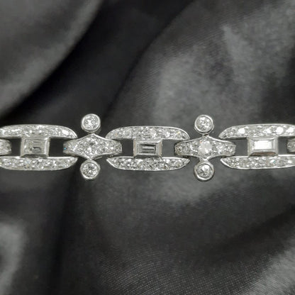 Art Deco Diamond Bracelet in Platinum, 5.70 carat total