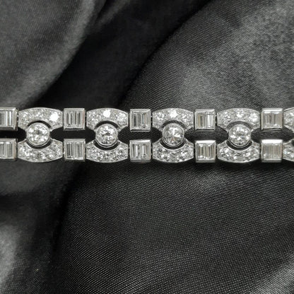 Art Deco Diamond Bracelet in Platinum, 12 carats