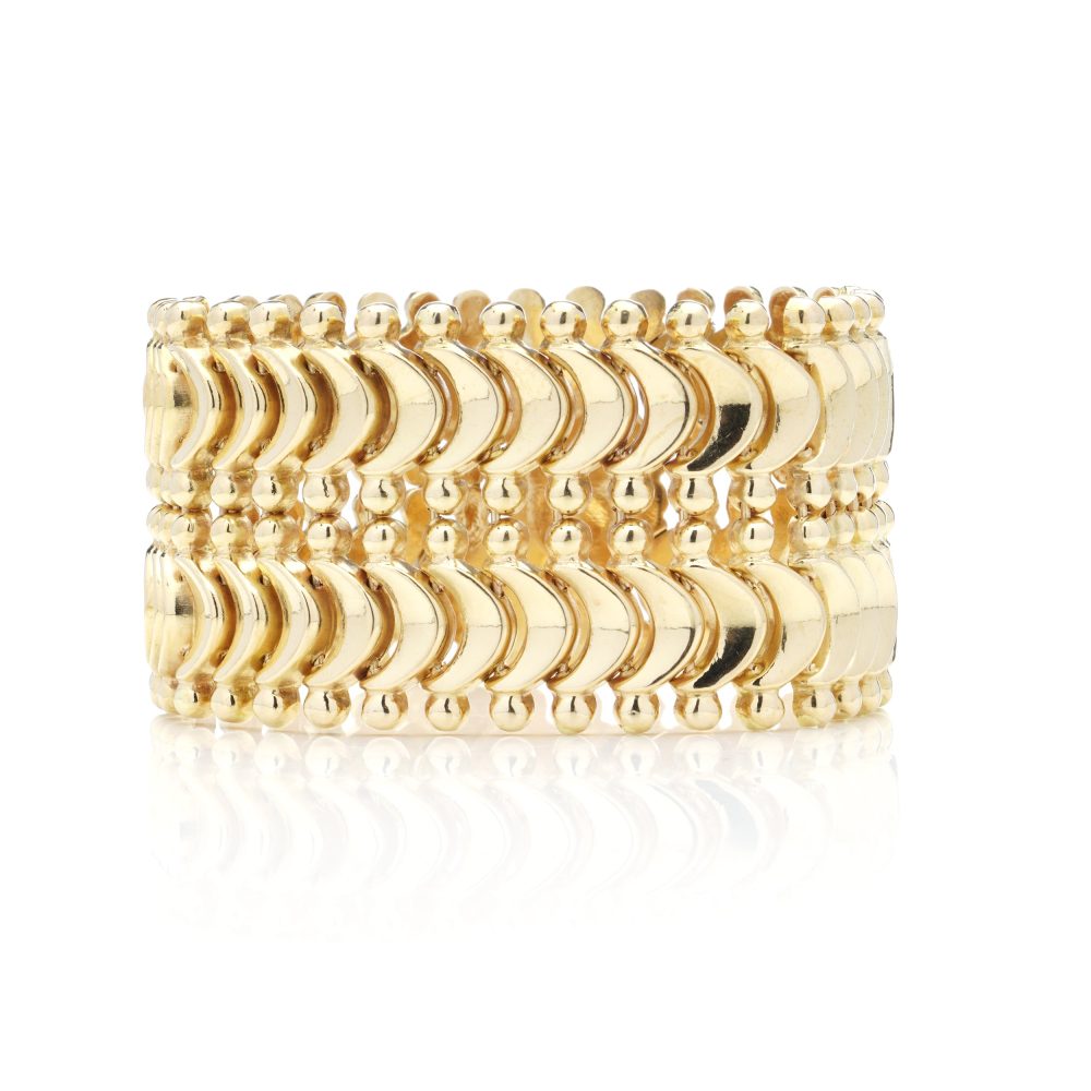 Vintage Retro 18ct Yellow Gold Wide Cuff Bracelet composed of double chevron links. Circa 1940s-1960s