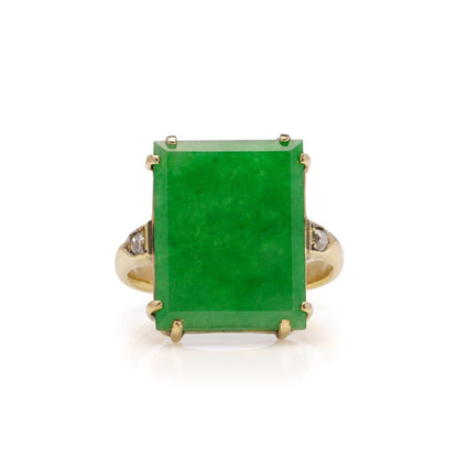 Vintage jade and diamond gold ring.