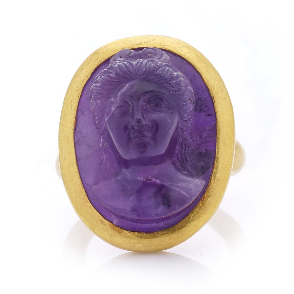 Antique 24 carat yellow gold amethyst intaglio ring