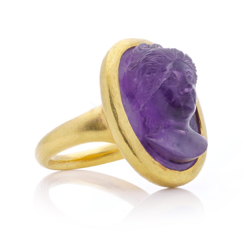 Antique 24 carat yellow gold amethyst intaglio ring