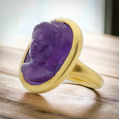 Antique 24 carat yellow gold amethyst intaglio ring