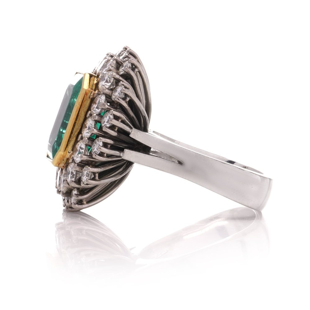 Vintage 8.50ct Colombian Emerald and Diamond Cluster Ring