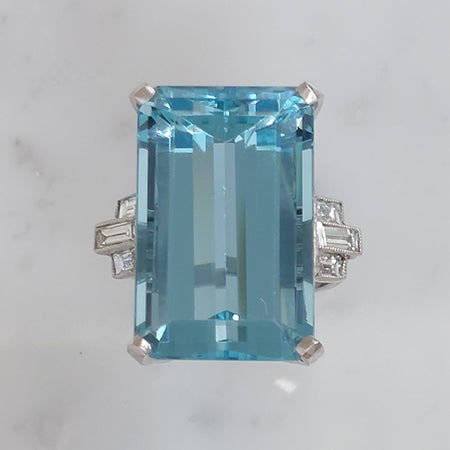 Large 27.31ct Aquamarine Cocktail Ring with Baguette Diamond Shoulders in Platinum