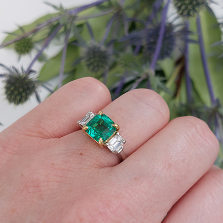 No Oil Colombian Emerald And Diamond Ring