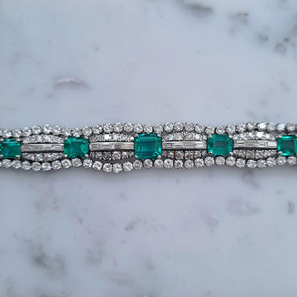 Fine Emerald and Diamond Bracelet, 10cts emeralds and 15cts diamonds