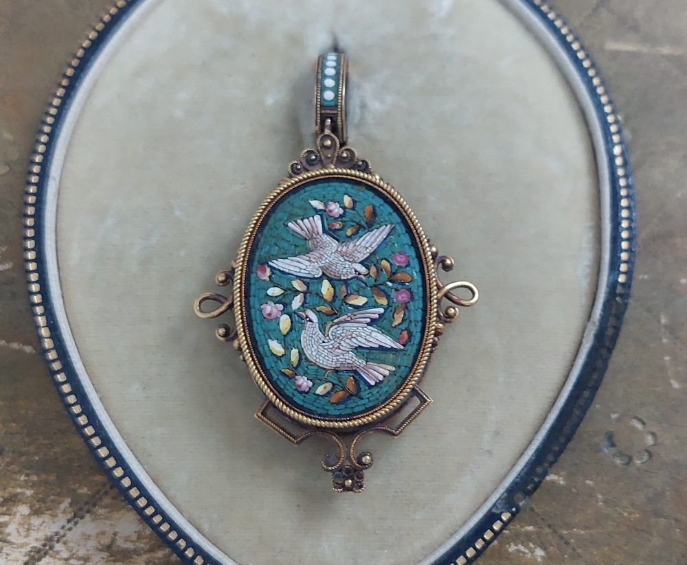 Antique Jewellery and Brooch