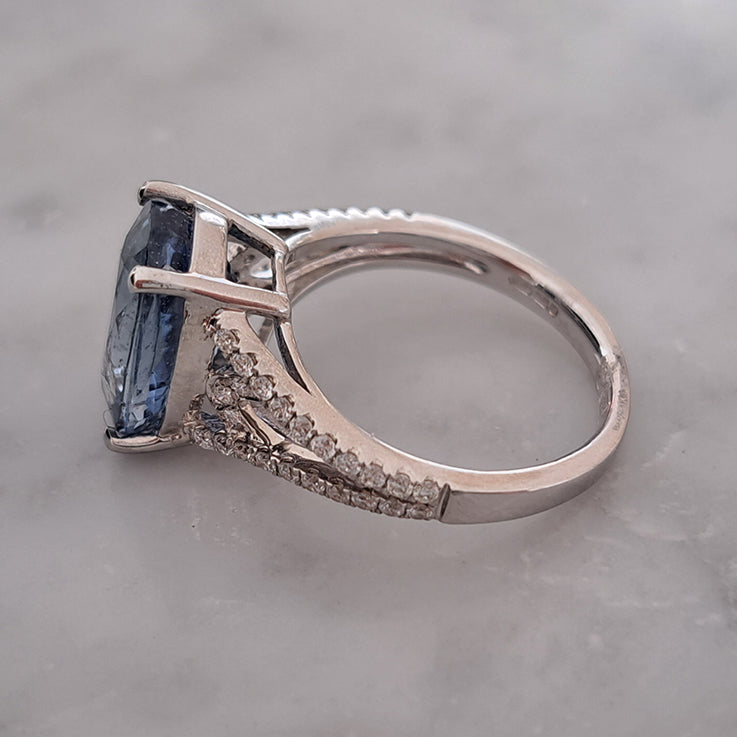 6.28ct Sri Lanka Sapphire and Diamond Solitaire Engagement Ring