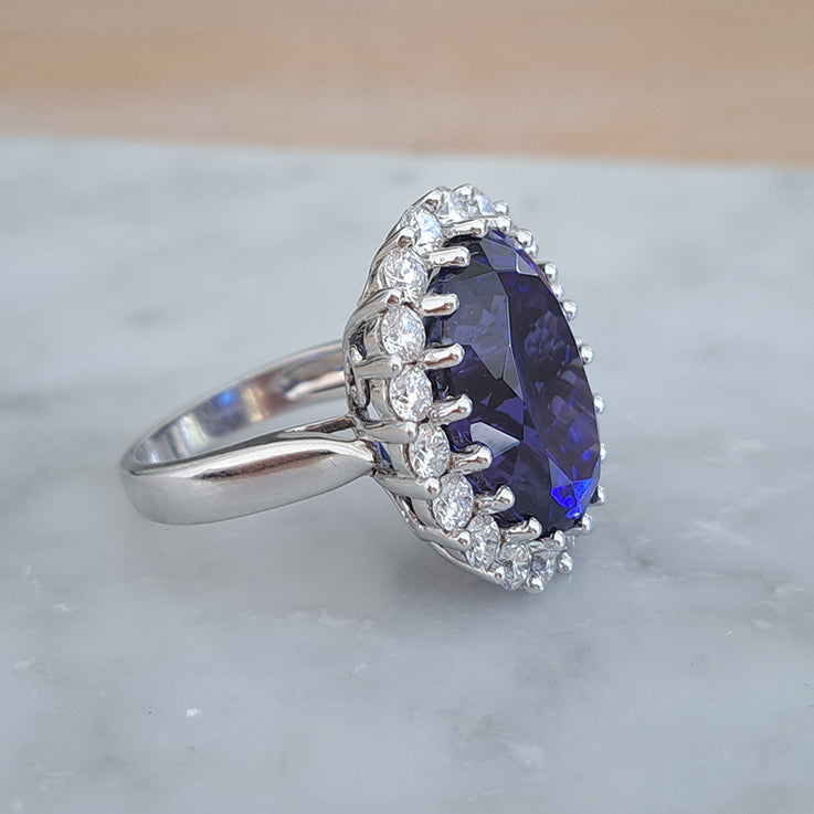 Fine Large 19.89ct Tanzanite and Diamond Cluster Cocktail Ring, 19.89 carat, 2.94 carats diamonds