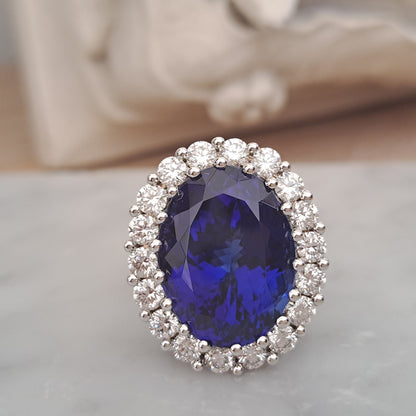 Fine Large 19.89ct Tanzanite and Diamond Cluster Cocktail Ring, 19.89 carat, 2.94 carats diamonds