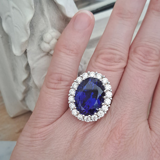 Fine Large 19.89ct Tanzanite and Diamond Cluster Cocktail Ring, 19.89 carat, 2.94 carats diamonds